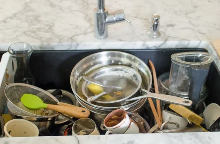 Mountain of Dishes