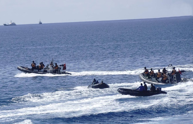 China-Ship-PH-boats