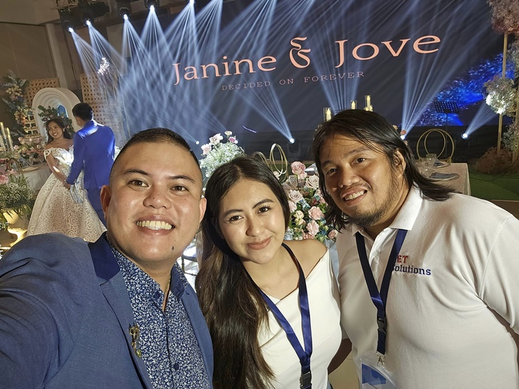 Couple's Re-Do Wedding