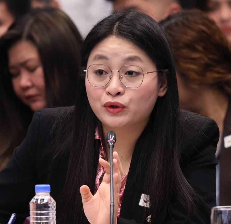 Alice Guo Asks DOJ To Dismiss Human Trafficking Complaint Against Her ...