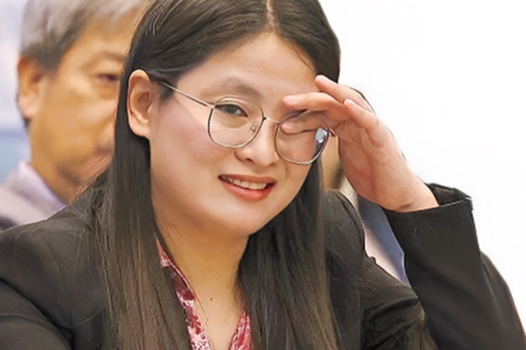 Alice Guo May Be Allowed of Gadgets Use during Senate Detention ...