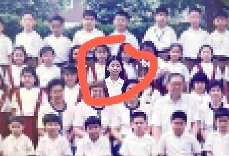 Grade 2 Class Picture Featuring Alleged Young Alice Guo Went Viral ...