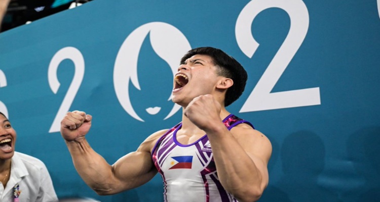 Carlos Yulo: His Powerful, Golden Performance In Olympic Floor Exercise ...