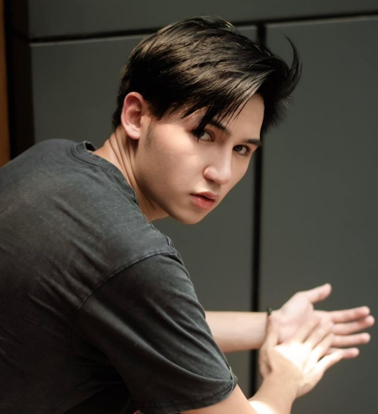 sandro muhlach
