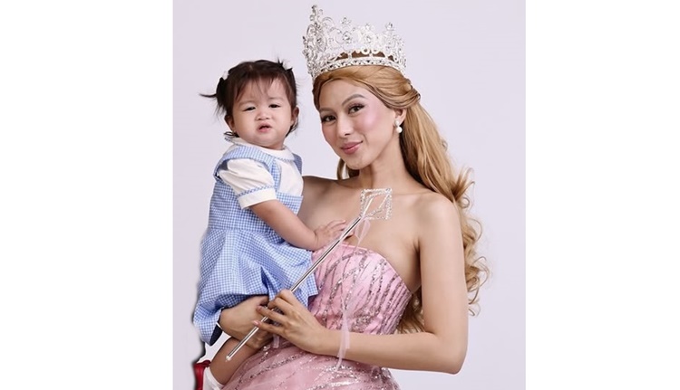 Polly Soriano, Alex Gonzaga 1
