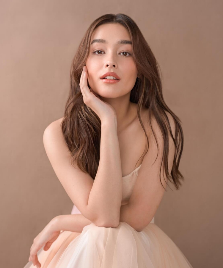 liza soberano