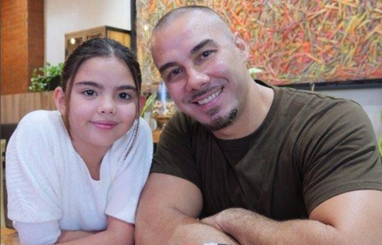 Scarlett Kramer, Doug Kramer