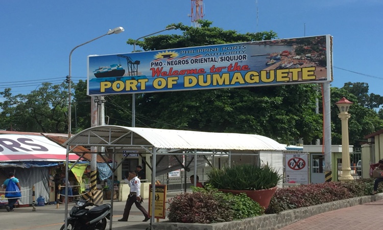 Dumaguete port 1