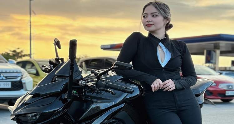 Yanna Motovlog