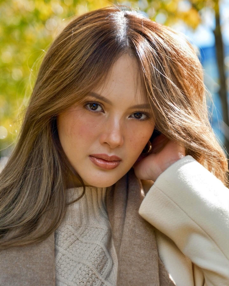 ellen adarna