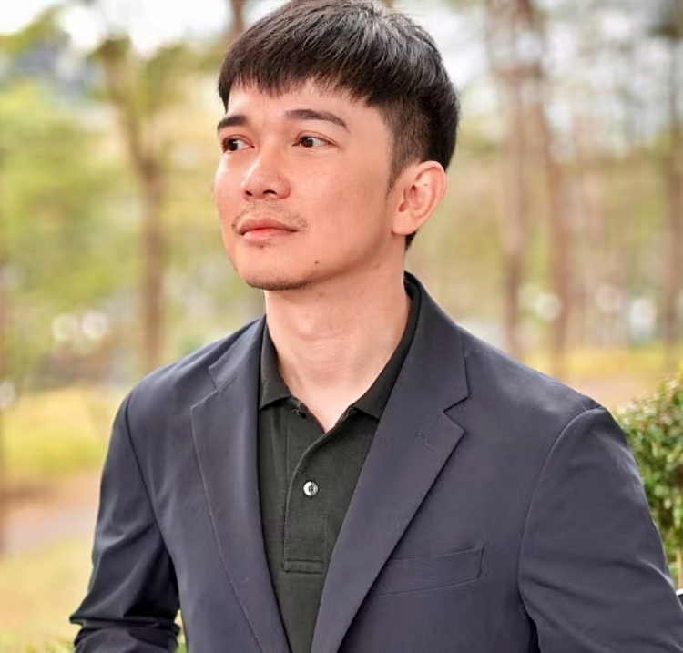 jonathan manalo