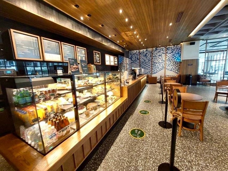 Starbucks Employees