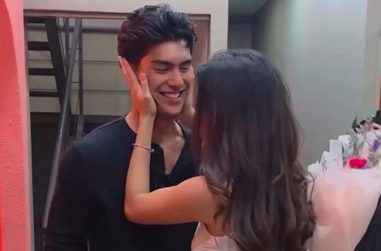 Anthony Constantino, Shuvee Etrata