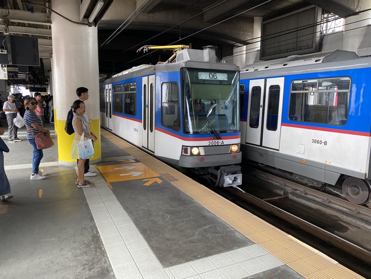 Metro Rail Transit MRT 3, train fares 2