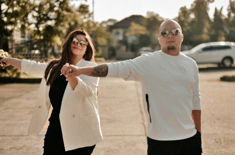 angel locsin neil arce