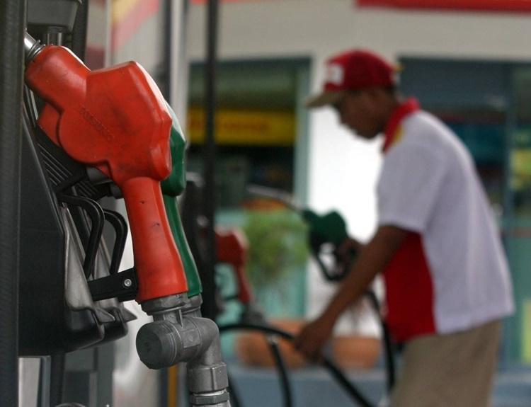 Mixed Oil Price Changes