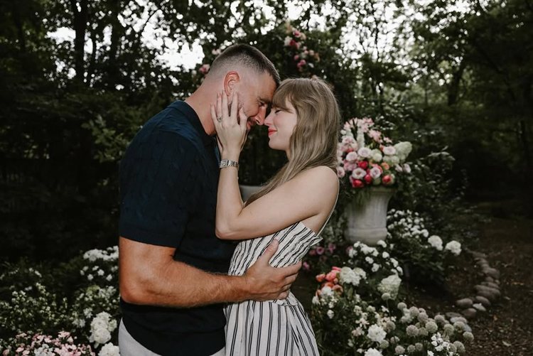 Taylor Swift, Travis Kelce