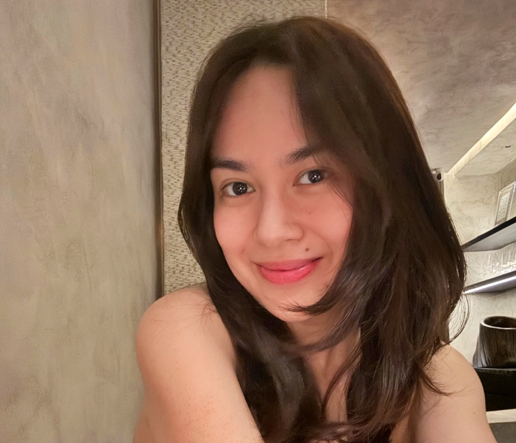yen santos