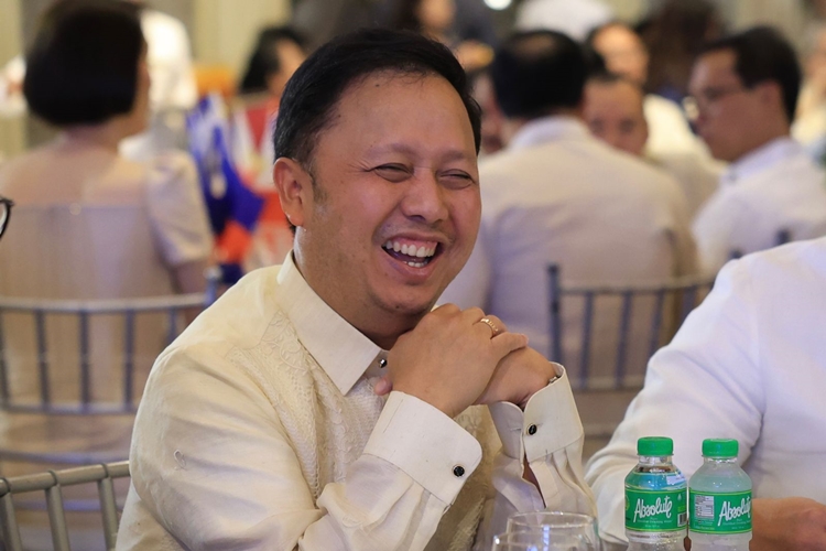 Zaldy Co