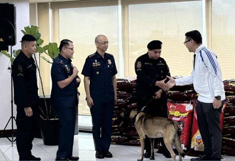 Viral Police Dog