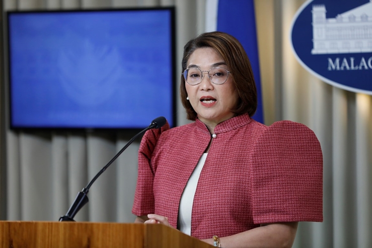 Malacañang Claire Castro