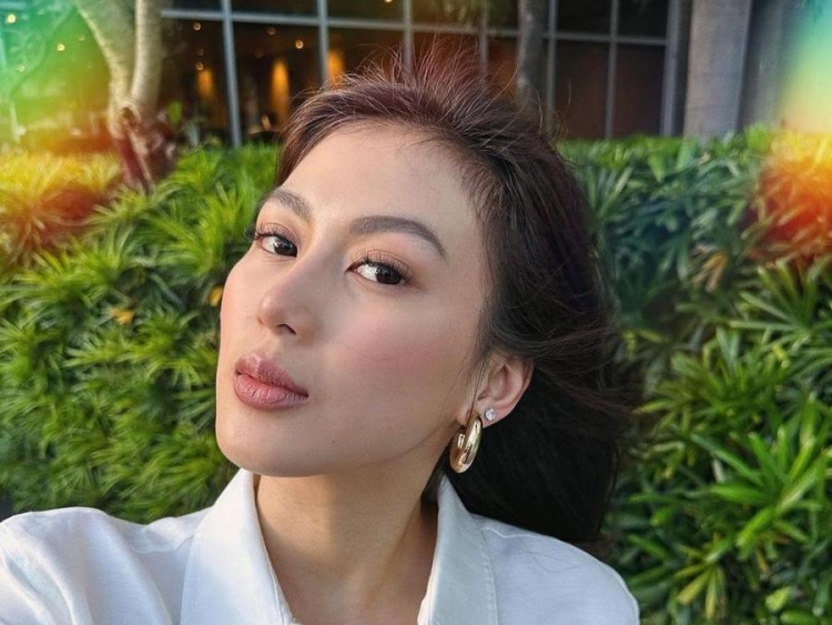 alex gonzaga