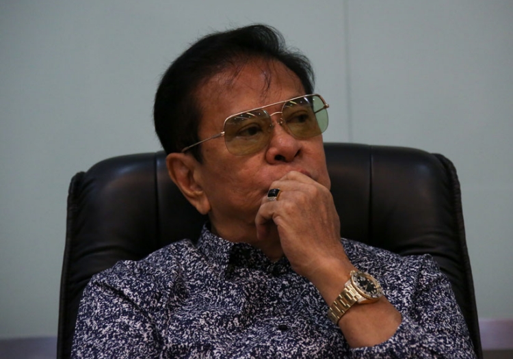 chavit singson