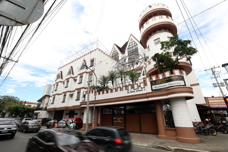 Chocolate Lover Inc.,