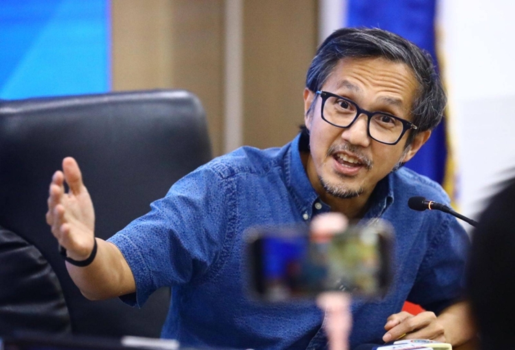 DPWH Secretary Vince Dizon