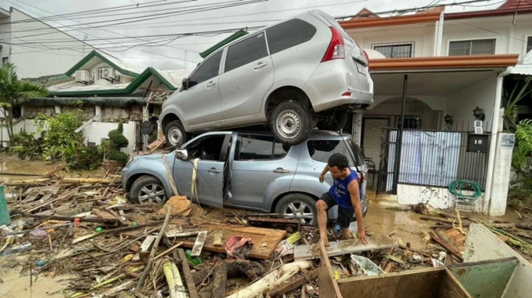 Typhoon victims 3