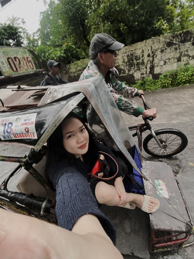 Lady Content Creator