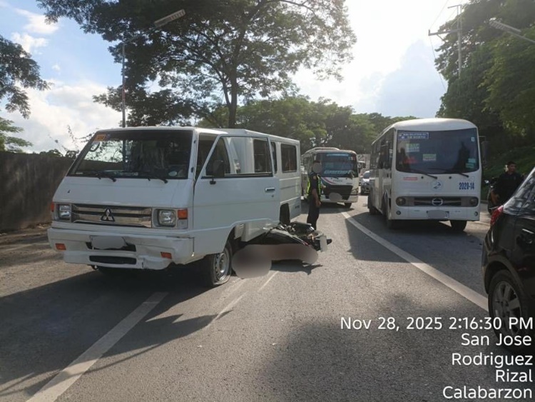 Female Call Center Agent