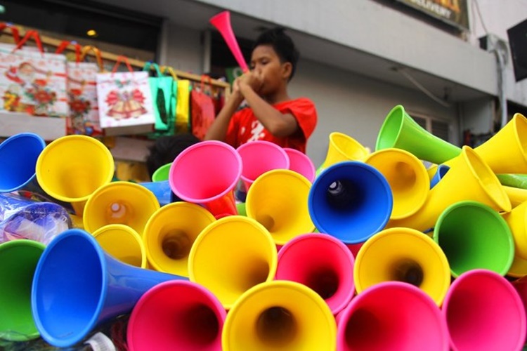 Plastic Hornpipes