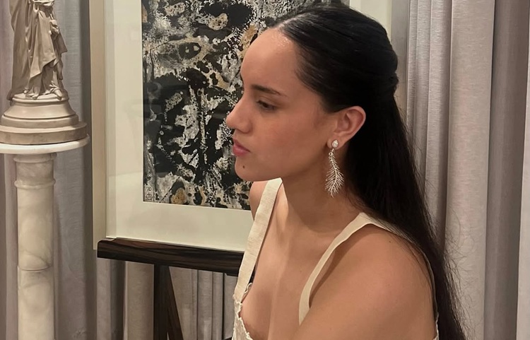 Джулиана Гомес