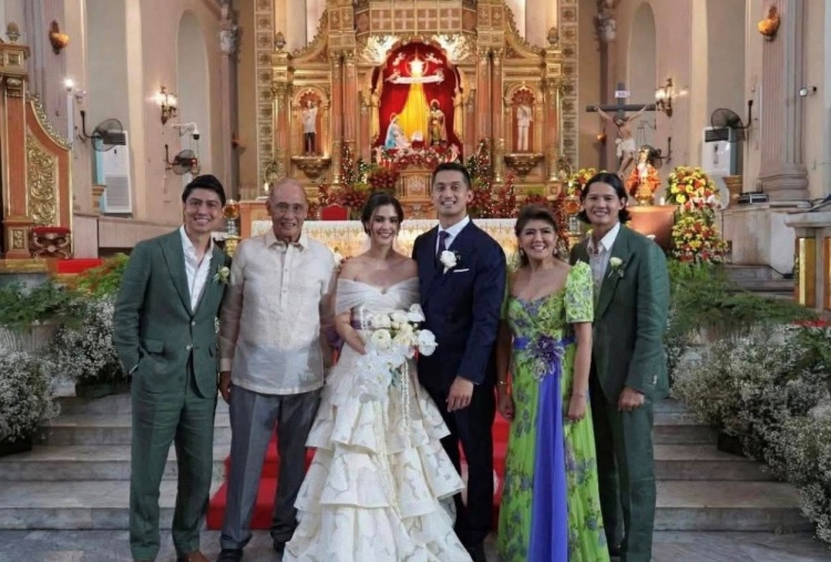 Matthew Manotoc's Family