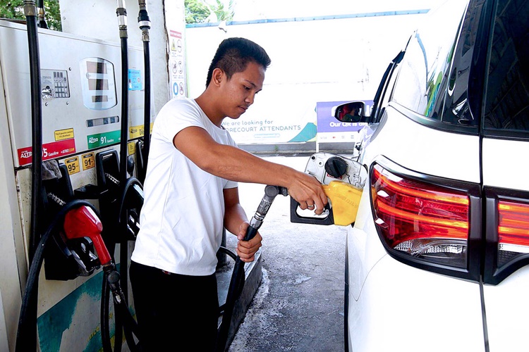 Mixed Oil Price Adjustments