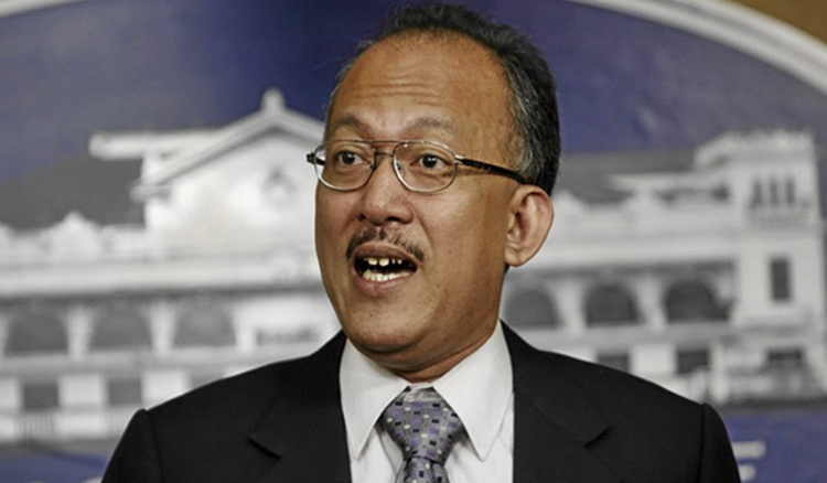 Political Analyst Ronald Llamas