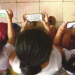 Children, Social media 1