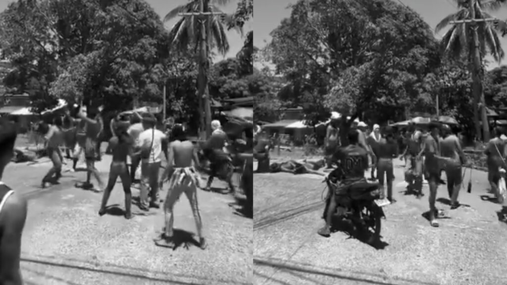 Groups of penitents rambulan