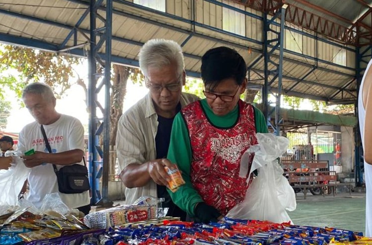 Community Pantry