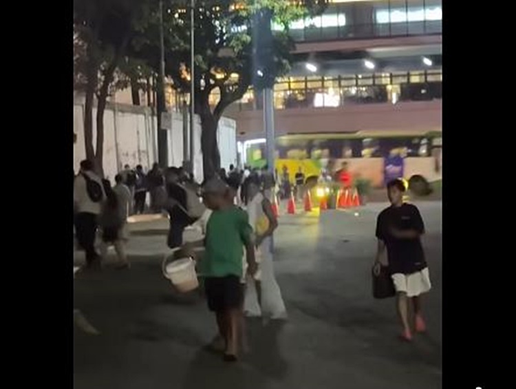 Peanut Vendor