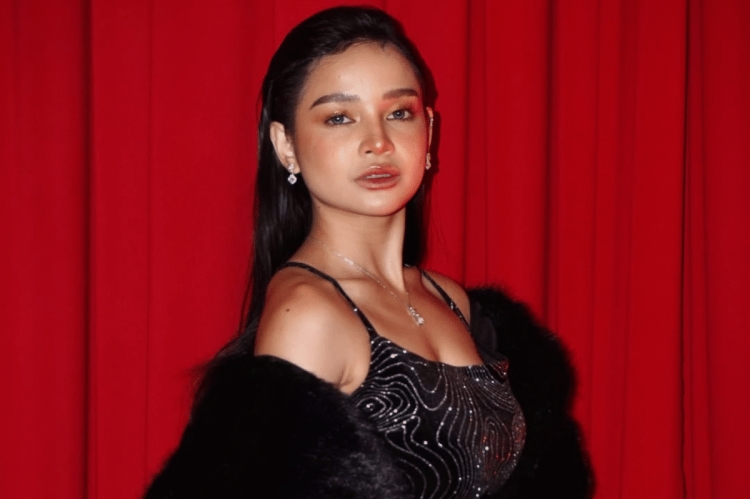 xyriel manabat