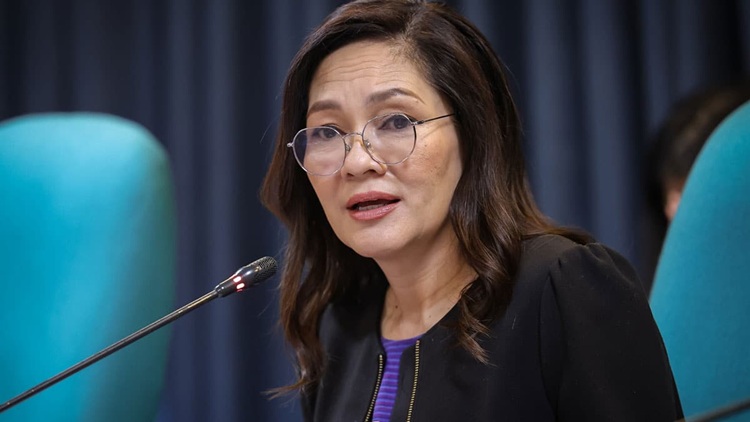 Risa Hontiveros
