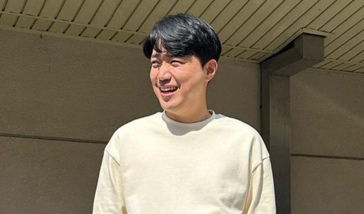 Ryan Bang