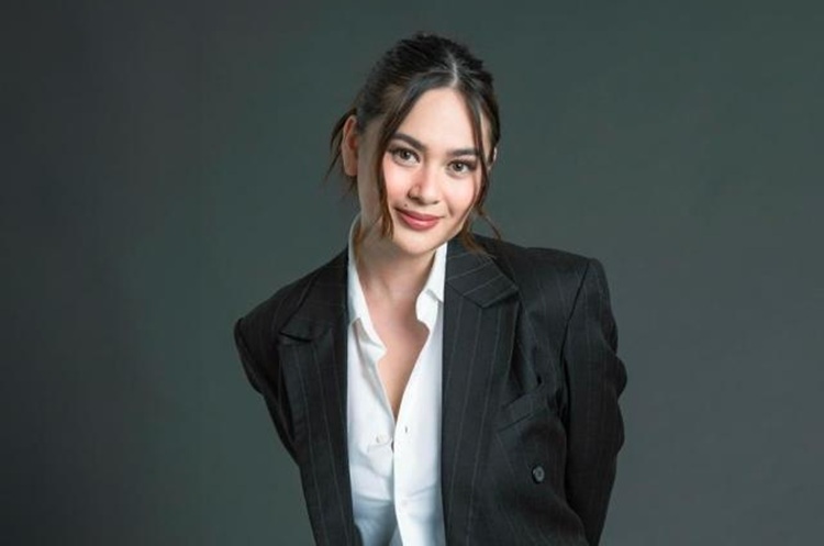 Yen Santos 1