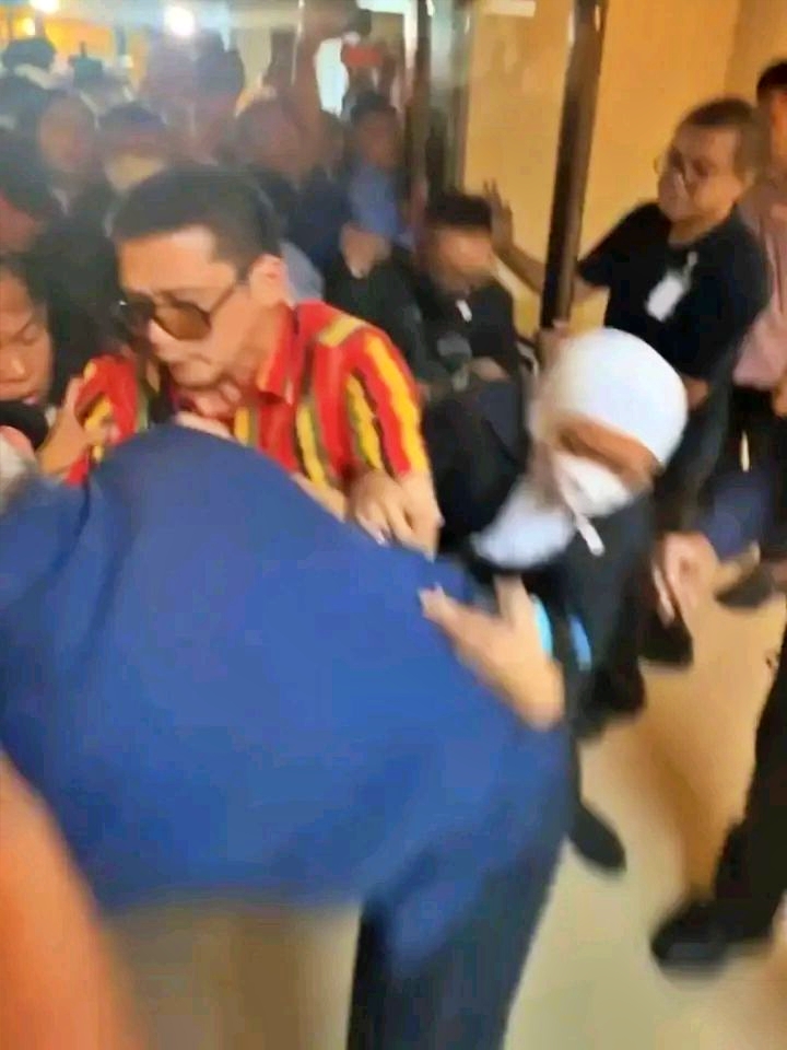 jonvic remulla robin padilla