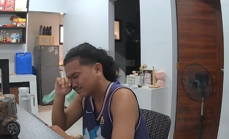 Male Netizen