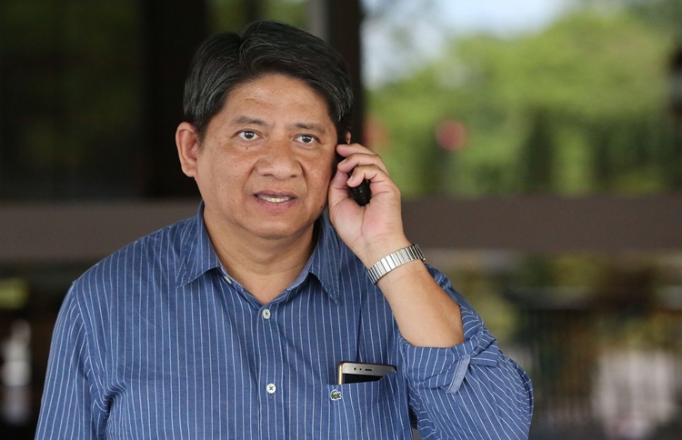 Larry Gadon