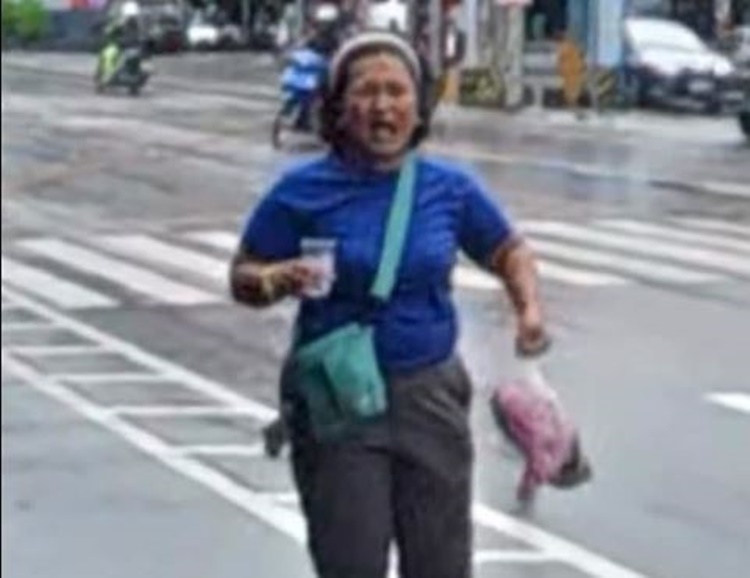 Female Customer