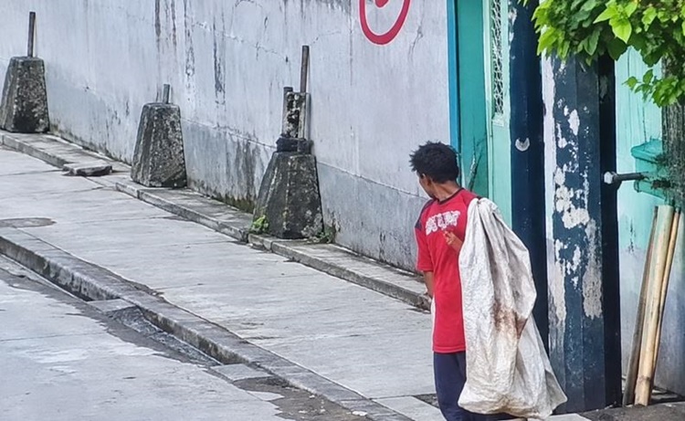 Church Volunteer